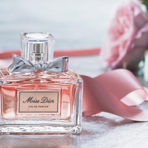 性別問わず愛される「Dior ミスディオール  オードゥパルファム」の香りの秘密