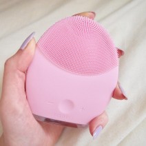 SNSでも話題の「FOREO LUNA2」！見た目もカラフルで可愛くテンションUPな洗顔器をお試し♡