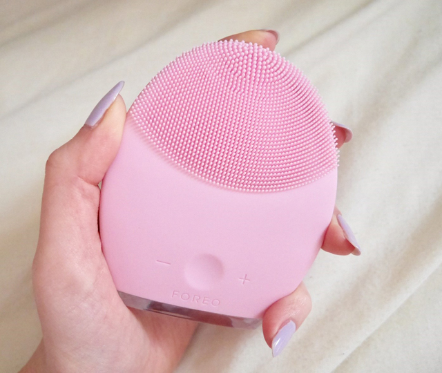 SNSでも話題の「FOREO LUNA2」！見た目もカラフルで可愛くテンションUPな洗顔器をお試し♡