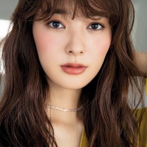 王道ブラウンアイが進化！ 最旬カラーは絶妙“オレンジブラウン”シャドウ