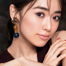 色っぽアイはツヤが重要！ プロが教える最旬“アイグロス”使いこなし術