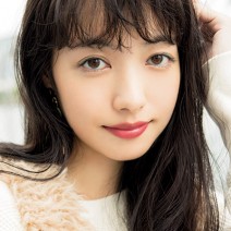 冬でも寒色カラーが使える！ 簡単アイメイクテクニック