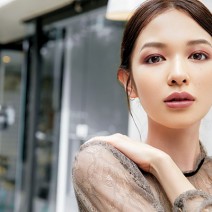 女友達との年始のイベントメイクは大人っぽさ×おしゃれ感たっぷりのモーヴ系のカラーが必見！