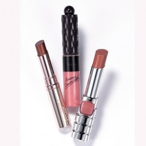 “under2000円”リップに“ワンコイン”ネイル…SNSで推薦のプチプラコスメ