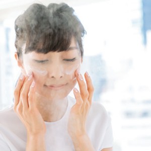 スキンケアの基本をもう一度。毎日のスキンケアを見直せばワンランクアップの肌になれるかも！