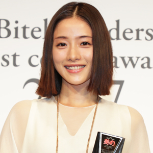 【速報】2017年 美的読者が選ぶ「なりたい顔」1位は石原さとみさん！3冠達成で殿堂入り！