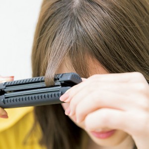 絶妙に計算された隙間や毛流れでさり気なくおでこ見せ