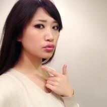 まるでお化け！男子がドン引きしてる「顔が白浮き」するNGメイク