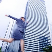 内定を勝ち取る「就活メイク」【前編】～肌・髪・ネイル～