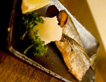 秋の味覚「サンマと鮭」を楽しみつつ美人になれる食べ方