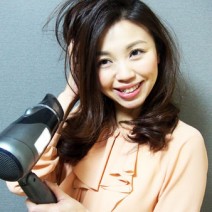 「乾かし方のチョイ変え」でふんわりヘアを作るドライヤー妙技！