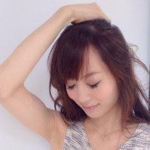 顔のたるみ・シワの原因はソコ？「●●マッサージ」で速効解消