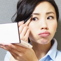 平行眉どころか変眉に！「絶対やってはいけない」眉毛の描き方5つ