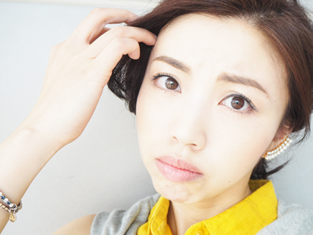残念マユゲ代表！「左右で形が違う人」のNGな眉描き習慣3つ