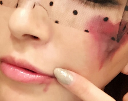 OVER30でもイタくない！指で簡単「血のりハロウィンメイク」が妙に可愛い