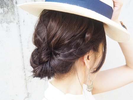 帽子脱いでも おっ可愛い 3分でちゃちゃっと 夏得ヘアアレンジ 美的 Com