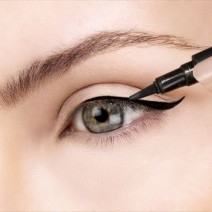 一重に離れ目を…巧みにカバー！「目のタイプ別」アイライン＆マスカラ術