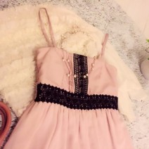 30歳すぎたらヤメて！イタい若作りと思われる「結婚式のゲスト服」