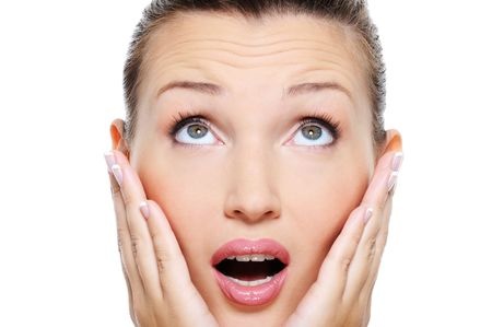 2位の目元より見られてる！「男がオバ認定するシワ」悲しき1位は…