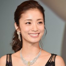 白い歯キラ！5位上戸彩「男が選ぶ歯が白くて魅力的な芸能人」1位は