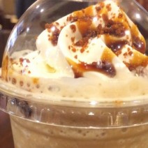 こんな女性アウト！「食べ物からの歯の着色」を招くNGな食材とは