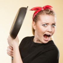 原因は…コロッケだった!? 「化粧ノリが劇的アップ」するコツ3つ
