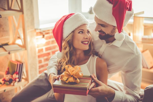 これでハズさない！男性が「正直いらない＆もらって嬉しい」プレゼント