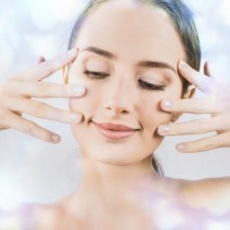 3位胸などの体つきより…そこっ!? 男が「目がいく女性のパーツ」1位は