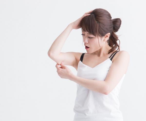 たぷたぷ振袖肉を退治！「ゴン太二の腕」に効くヨガポーズ