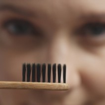 ギザギザはOKorNG？歯科衛生士が指南「歯ブラシの選び方＆持ち方」