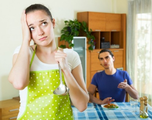 2位はネイル！男が女に「もう料理はやめてくれ」残酷な理由1位は…