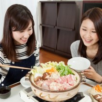 鍋でキレイになる！美女が迷わず入れている「鍋の食材」4つ