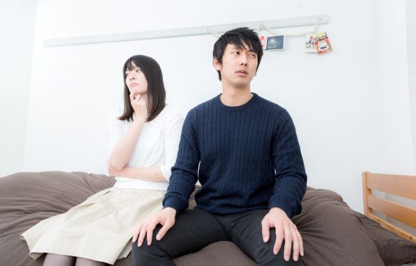 悪気なくても…彼はイラッ！「器の小さい女」認定されるNG言動4つ