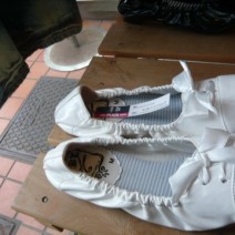 靴を脱ぐのが下品？日本では考えられない海外のマナー