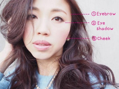 人気モデルはこぞって「やわ顔」！程よい抜け感にドキッ…なメイク術