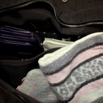 実はビックリするほど汚い「ハンカチ」のNGな使い方4つ