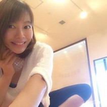 寝起き2分で…体がポッと動き出す！布団でおこなう「目覚めヨガ」