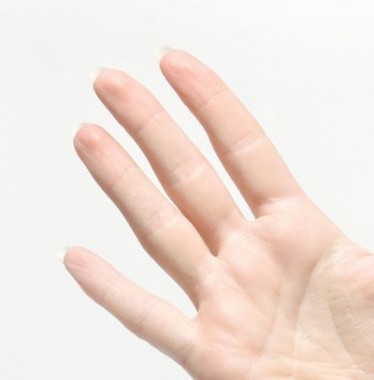 これぞ究極のタダ美容！指でポンポン「タッピング」で美顔器効果