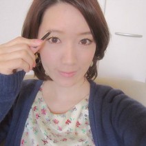 「時代遅れ」眉毛卒業！古臭い眉をイマドキに見せるポイント5つ