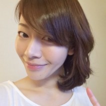 ねじって留めるだけ！美女度うなぎのぼり「ワンサイドヘア」の作り方