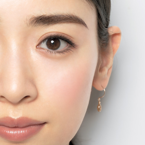 ぱっちり二重の“大粒目”さんが目指すべき、目×眉のベストバランスとは？