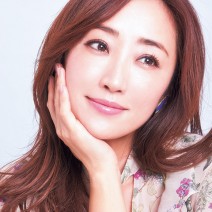 こまめにケアが基本！ 神崎恵の眉＆目元ケア術とは？