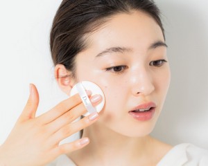 ナチュラルなすっぴん風ベースメイクテク