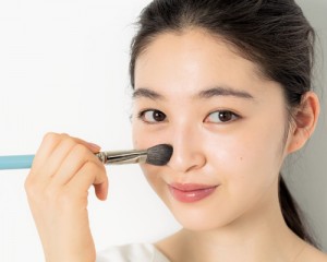 ナチュラルなすっぴん風ベースメイクテク