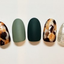 指先を遊びたい休日におすすめ！キャットネイル【365日ネイル】
