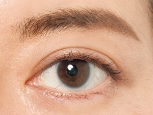 麿眉攻略 アイブロウテク おすすめアイテムから 整え方 眉毛を生やす方法などまとめ 美的 Com