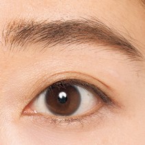 なんだか目元がぼやける… 眉の形を見直して印象美人顔に変身！