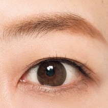 なんだか腫れぼったい…ルナソルのマットアイシャドウですっきりアイに変身！