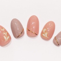 ラインテープを使ったネイル｜ラインテープを使ったネイルデザインとラインテープ・シールの使い方