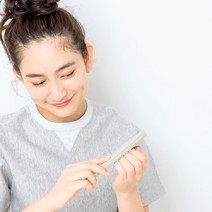 初心者にやさしいネイルHOWTO・デザイン【セルフネイル】│本当に簡単にできる！ネイルの基本から、ネイルの塗り方まで。最新の春ネイルも。